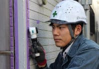 状況に応じて、専用器具を使用して、確認します。