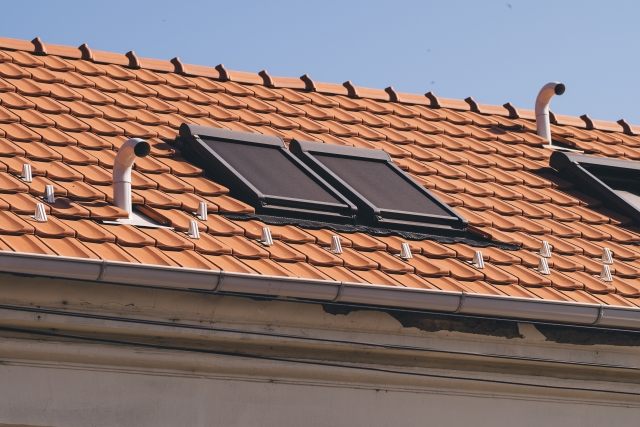 天窓にひび割れが トップライトの熱割れ原因と対策について 埼玉県の塗装ブランド I Sumu塗装